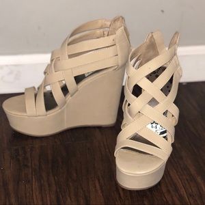 Nude Wedge